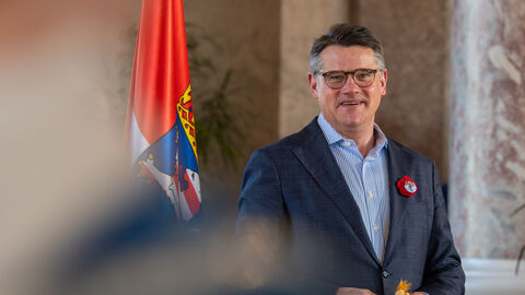 Ministerpräsident Boris Rhein beim Tollitäten-Empfang 2024 in Schloss Biebrich in Wiesbaden